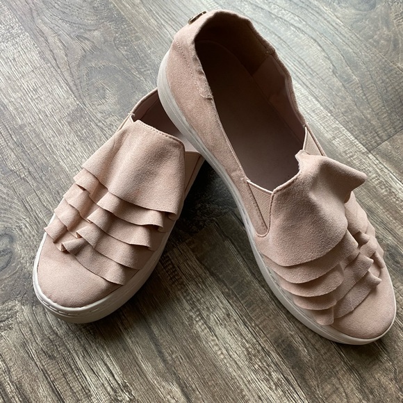 Liz Claiborne pink ruffly suede like tennis shoes size 7.5 - Picture 5 of 7